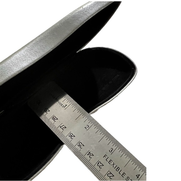 .Ray Ban Titanium Hard Eyeglass Sunglass Case Ray-Ban Series Embossed Cla… - Picture 5 of 7